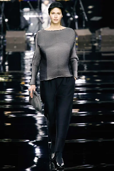 Look 23